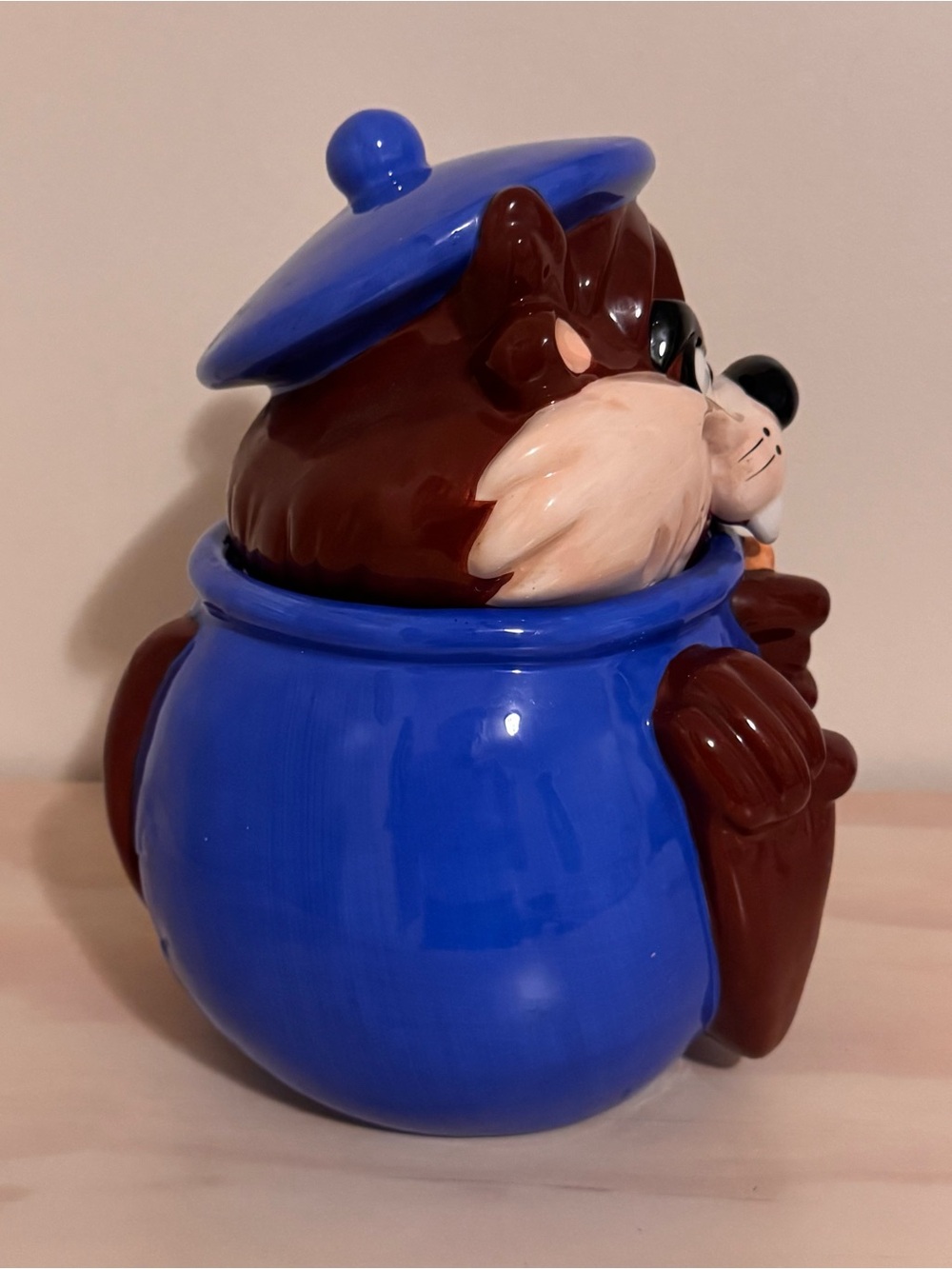 Vintage 1997 Tax Tasmanian Devil Ceramic Cookie Jar Glossy Vibrant Warner Bros - Picture 3 of 6